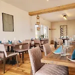 Hotel Boutique Marielle 4*